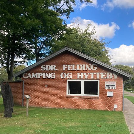 Отель Sdr. Felding Camping & Hytteby Sonder Felding Экстерьер фото