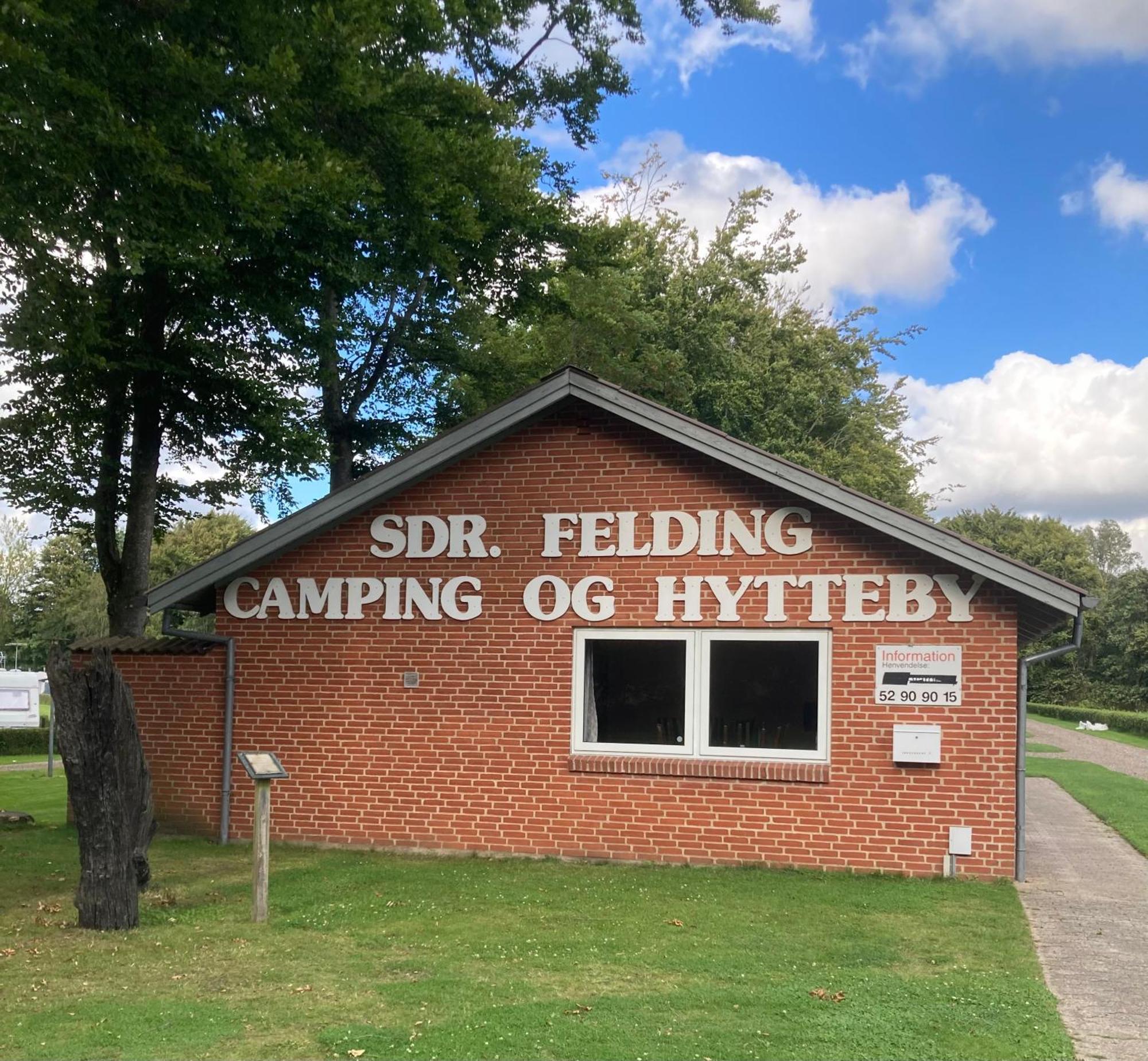 Отель Sdr. Felding Camping & Hytteby Sonder Felding Экстерьер фото